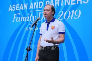 東盟SOM越南代表、外交部副部長阮國勇在開幕式上致詞。（圖源：越通社）