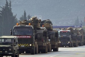 伊斯利布的土耳其車隊向恐怖分子運送彈藥。（圖源：互聯網）