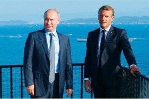 法總統開啟“馬拉松外交”模式