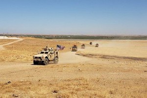 當地時間8日，土耳其武裝部隊和美軍方人員在敘利亞東北部進行聯合巡邏。（圖源：美國駐土耳其大使館社交網站）