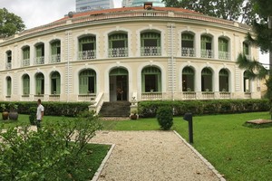 位於第一郡濱藝坊阮氏明開街27號的法式官邸一瞥。（圖源：妝台）