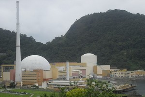 巴西當前唯一的安格拉核能發電廠。（圖源：Wikipedia）