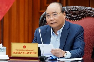 阮春福總理主持會議並發表講話。（圖源：光孝）