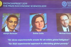 美法三位經濟學家因對減貧理論的貢獻而獲得2019年諾貝爾經濟學獎。（圖源：互聯網）