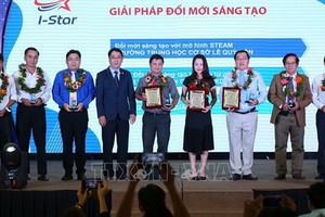 2019年市創新創意與創業頒獎儀式。（圖源：越通社）