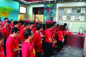 逾1000名會員、青年參加“我愛我的祖國”行程活動。（圖源：互聯網）