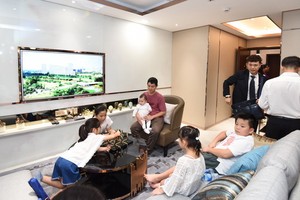 客戶作實地考察。（圖源：互聯網）