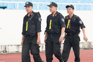 B.A 保安制服類似警察遭罰款1500萬元。（示意圖源：互聯網）