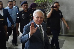 馬來西亞前總理納吉布（前）。（圖源：互聯網）