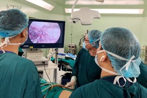 腹腔鏡肝臟切除手術場景。（圖源：院方提供）