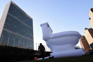 世衛組織：全球仍有 42 億人沒有安全衛生設施。（示意圖源：AFP）