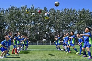 世衛報告稱：全球超過八成青少年每天運動不足一小時。（示意圖源：新華社）