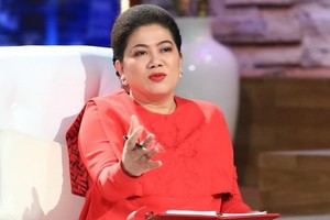 南非共和國駐本市名譽領事杜氏金蓮。（圖源：勞動者報）