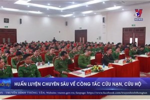 消防與救援工作專業培訓班一瞥。（圖源：VNews視頻截圖）