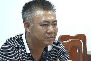 潛逃的通緝犯丁進史終於在Vicoland 公寓落網。（圖源：民智）