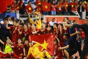 越南隊慶祝勝利。（圖源：互聯網）