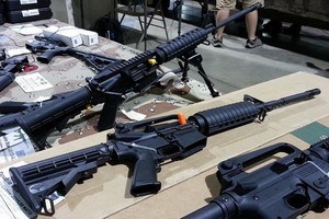 據瑞典斯德哥爾摩國際和平研究所報告，美國軍工企業佔據全球軍工百強企業排名前五位。（示意圖源：互聯網）