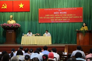 第九屆市人民議會代表小組同第十一郡選民接觸會議現場一瞥。（圖源：秋紅）