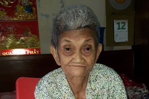 徐氏芬老婆婆沒錢繼續治病。