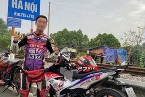 千里獨行“背包客”的蘇何東宜。（圖源：臉書截圖）