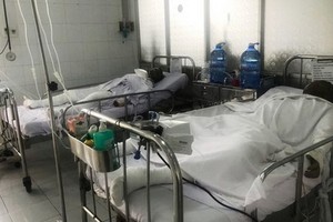 受重度灼傷的兩名傷者當前獲送大水鑊醫院灼傷與造型手術科重症監護室接受治療中。（圖源：院方提供）