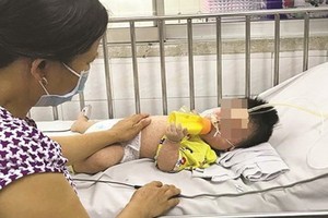 一名麻疹病童獲送醫院接受治療。（圖源：PV）