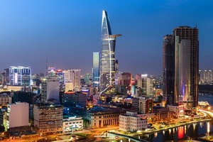 胡志明市夜色一瞥。（圖源：互聯網）