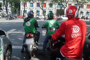 “摩的”司機。