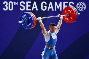 石金俊在東運會上取得的304公斤的總成績。（圖源：互聯網）