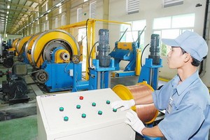 一家合資公司生產電纜一瞥。