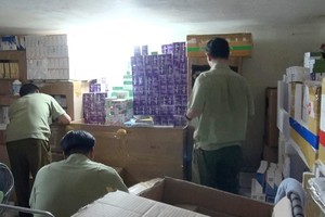 職能力量查獲大量無發票的西藥。（圖源：英軍）