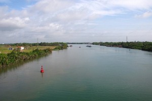 環古河上月底遭受海水入侵深達內陸近80公里。（圖源：越南農業網）