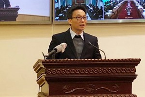 政府副總理、新冠病毒肺炎疫情防控國家指委會主任武德膽在會上發表講話。（圖源：明翠）