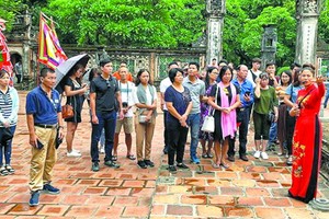 我國遊客在長安歷史遺跡區參觀。（圖源：互聯網）