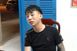 被扣押的范廷纂。（圖源：瓊江）