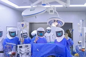 無錫完成首例新冠肺炎肺移植。（圖源：微博）