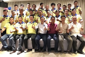 阮玉秀主任(前排左四)、顧問與裁判組 成員合照。