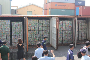 林安公司不實申報被查獲的4個集裝箱廢料鋁殼。（圖源：緣緣）