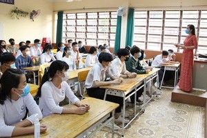 其他省市的多所學校師生們上課時都戴著口罩。（圖源：廷仲）