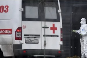 俄羅斯新冠病毒疫情防控人員。（圖源：Ria Novosti）