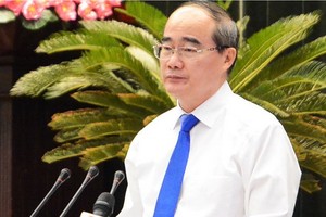 黨中央政治局委員、市委書記阮善仁。（圖源：VNN）