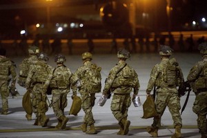 美國正在中東地區加強軍事戒備以應對地區緊張局勢。（圖源：互聯網）