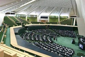 伊朗憲法監護委員會發言人阿巴薩利‧卡多達伊當地時間15日宣佈，伊朗議會第二輪選舉將推遲至9月11日舉行。（圖源：新華社）