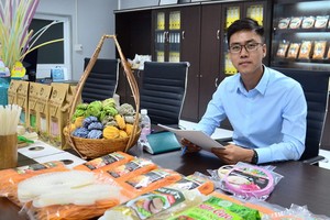 黎維全和其研製的獨特產品。