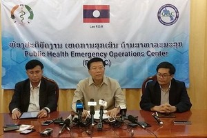 老撾衛生部24日下午在萬象召開新聞發佈會宣佈，該國檢測出兩例新冠肺炎確診病例，這是老撾首次發現新冠肺炎確診病例。（圖源：互聯網）