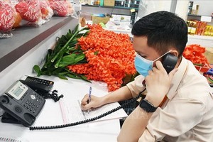 許多連鎖超市加強提供線上售貨服務。