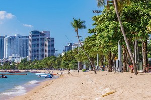 泰國芭提雅從 9日下午2時開始“封城” 21 天。（圖源：泰聯網）