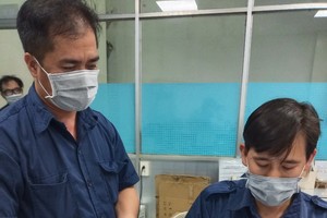 寶元公司工會準備口罩發給員工。