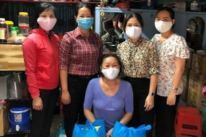 市婦聯會及第五郡婦聯會探訪華人殘疾婦女。