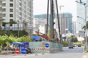 維修中的阮友景街。（圖源：嘉明）